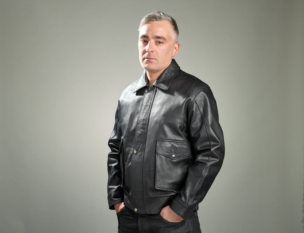 Svartur Leðurjakki